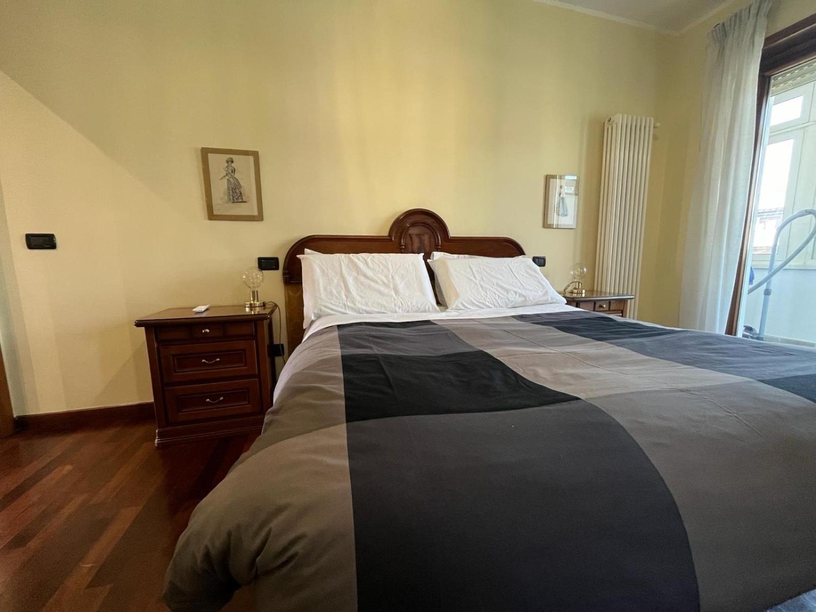 Appia Nuova Lucrezia Apartment โรม ภายนอก รูปภาพ