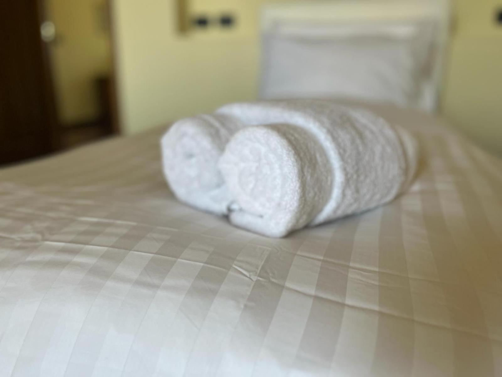 Appia Nuova Lucrezia Apartment โรม ภายนอก รูปภาพ