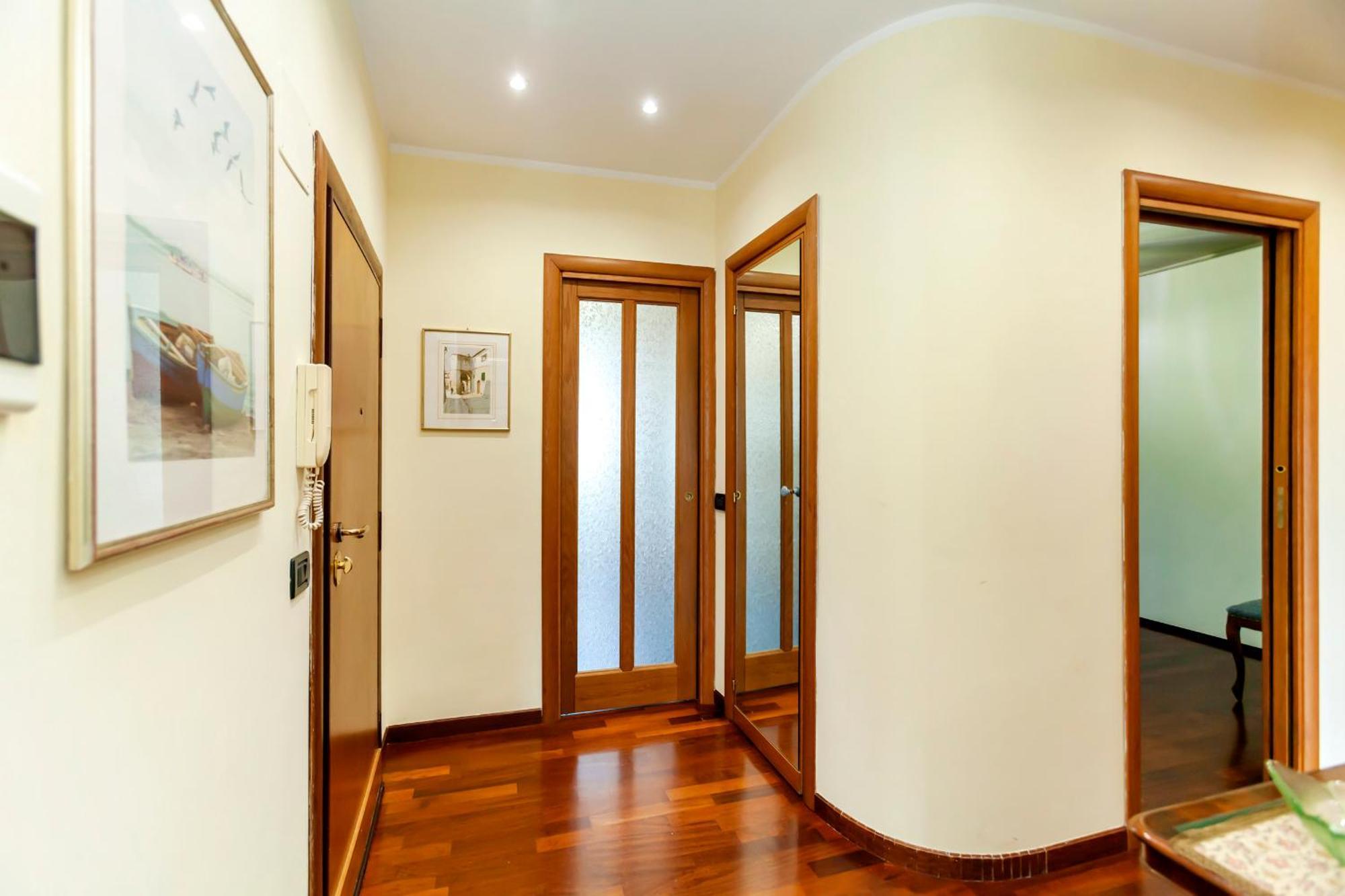 Appia Nuova Lucrezia Apartment โรม ภายนอก รูปภาพ