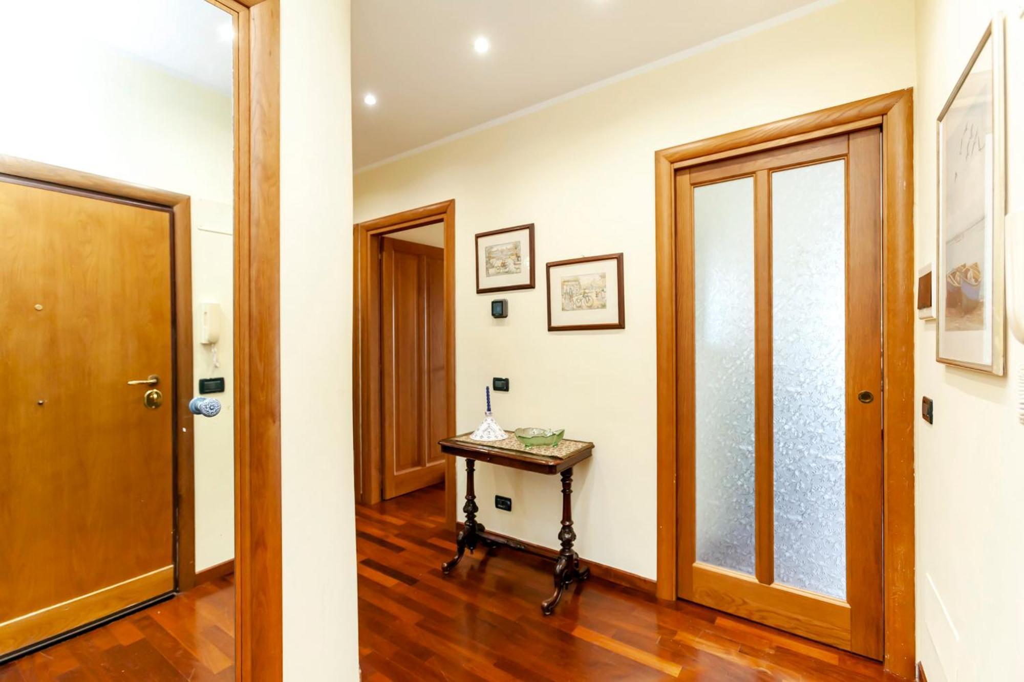 Appia Nuova Lucrezia Apartment โรม ภายนอก รูปภาพ