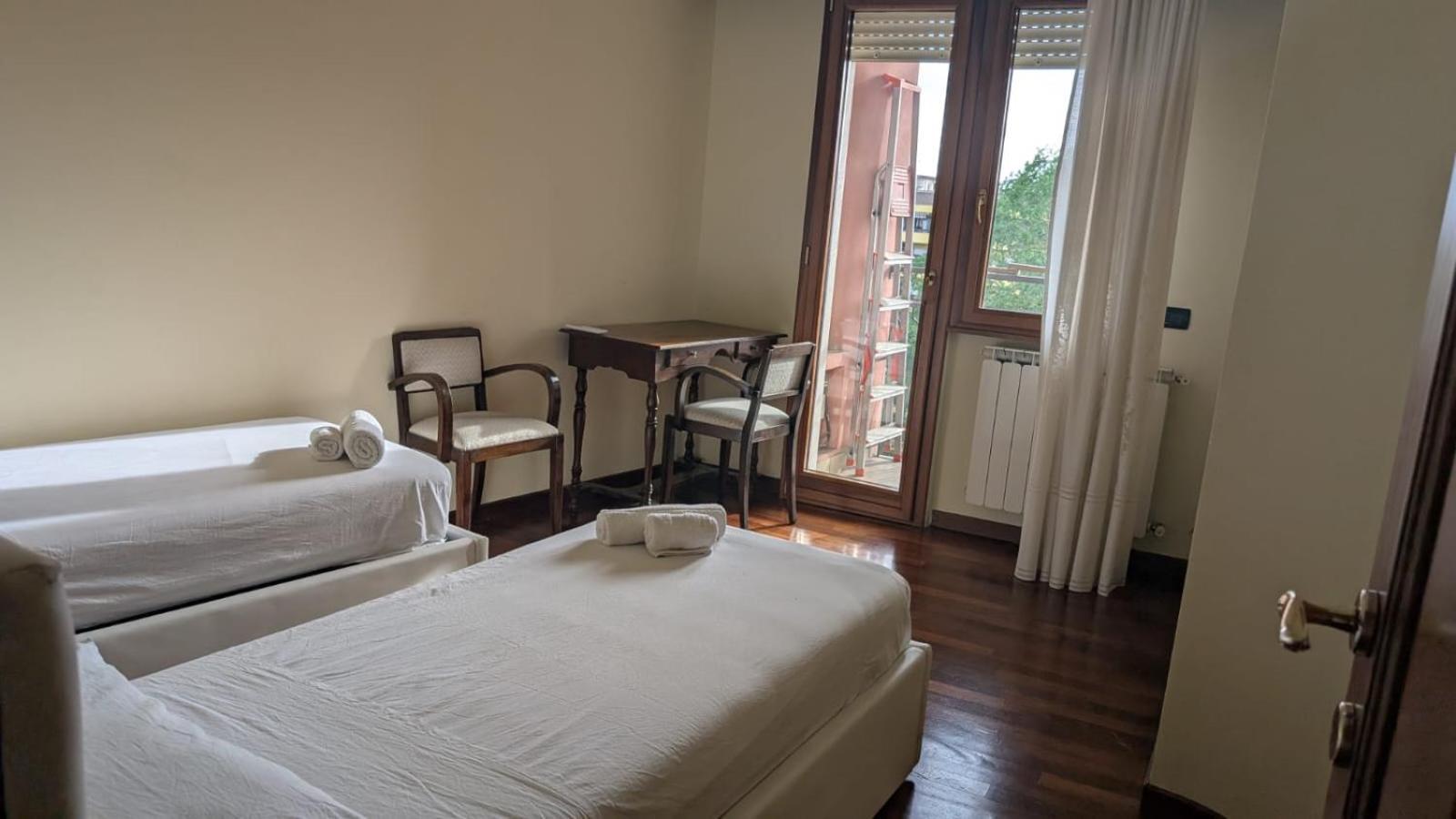 Appia Nuova Lucrezia Apartment โรม ภายนอก รูปภาพ