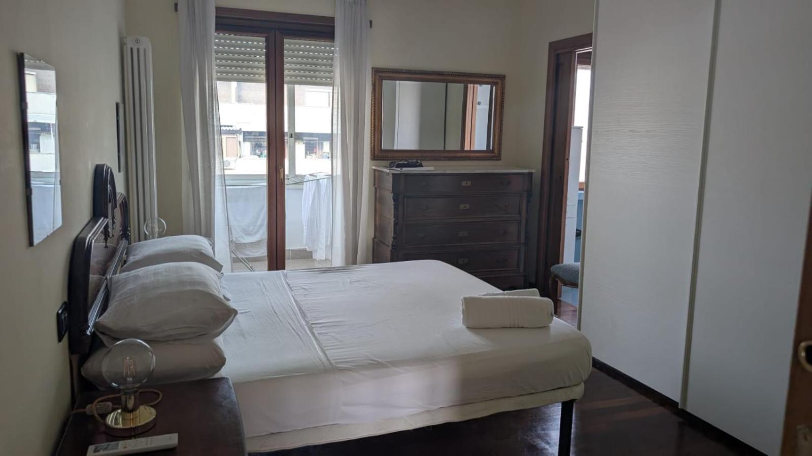 Appia Nuova Lucrezia Apartment โรม ภายนอก รูปภาพ